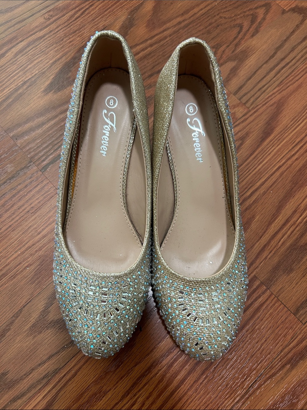Forever  Gold Crystal Embellished sz 8 heels.
